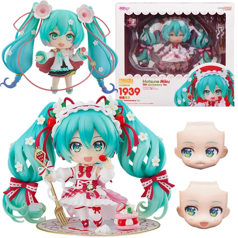 Hatsune Miku 15th Anniversary Strawberry Edition Figure | 10cm PVC Anime Collectible