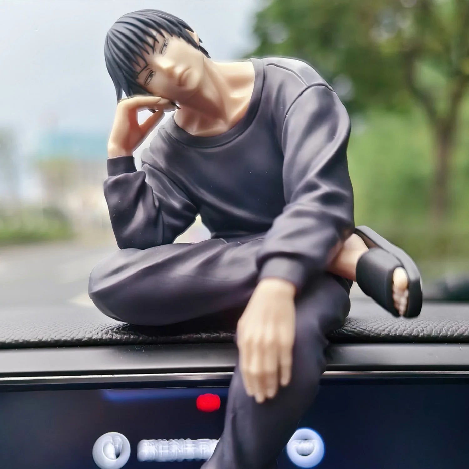 Jujutsu Kaisen Action Figures – Geto Suguru, Gojo Satoru & Fushiguro Toji Sitting Pose Set