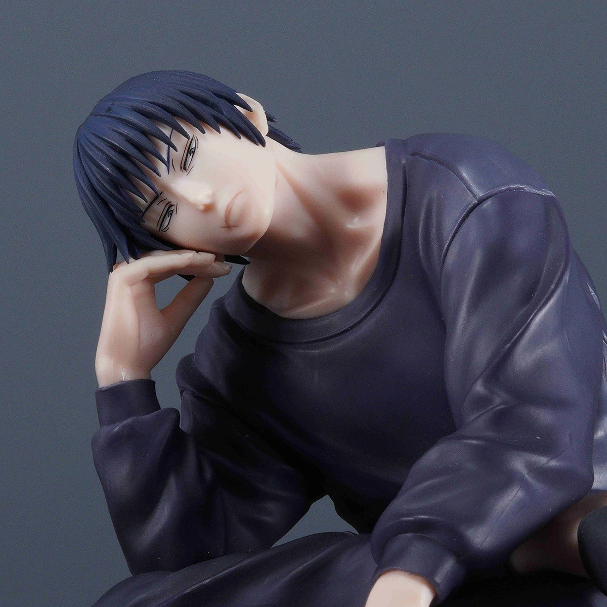 Fushiguro Toji Sitting Pose Figure – Jujutsu Kaisen PVC Collectible (12cm)